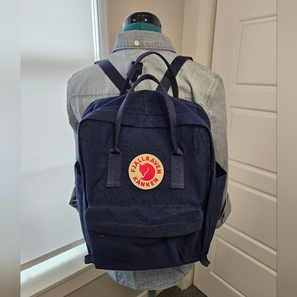 FJALLRAVEN ORIGINAL KANKEN BACKPACK WITH SEAT PAD NAVY BLUE UNISEX TRAVEL SCHOOL main image 11